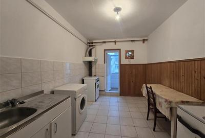 Apartament spatios 3 camere decomandate, 2 bai, etaj 3, zona Mioritei, Bacau - 4