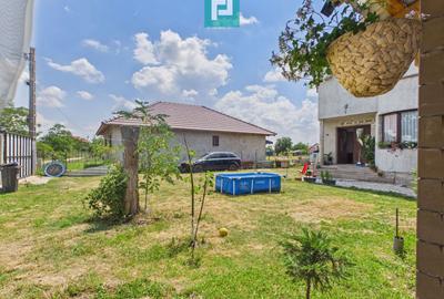 Casă 225 mp cu teren 1.482 mp în Leș - 31