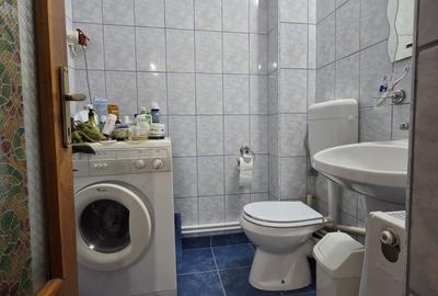 Apartament 3 camere str VICTORIEI - etajul 1 - 9