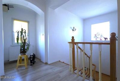 Techirghiol - Centru, casa tip duplex P+M, lot 293 mp si 154 mp utili! - 25
