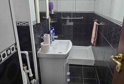 Închiriere apartament 3camere, etaj 1 , micro 5 Târgoviște - 9