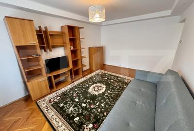 Apartament cu 2 camere decomandat, mobilat în Rovine