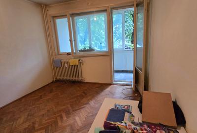 APARTAMENT DE VÂNZARE CU DOUĂ CAMERE IN ZONA PAJURA SEC.1 - 2