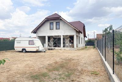 Casa noua de vanzare, teren 745 mp Episcopia, str. Avicenna - 20
