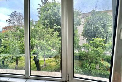 Apartament 3 camere spatios de vanzare în zona - Tractorul - 13
