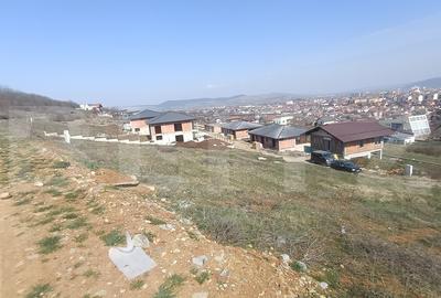 Teren Construcții intravilan de 675 mp, în Central