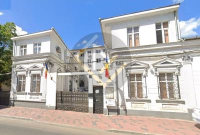 Casă individuală cu 23 camere în Unirii