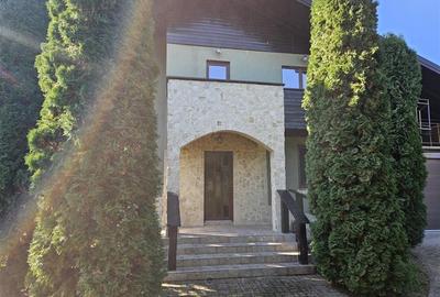Suceava, casa deosebita in zona linistita. - 1