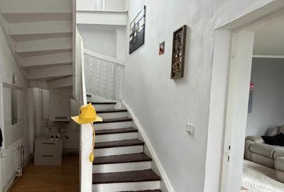 INCHIRIEZ CASA 6 CAMERE,VIILE SIBIULUI - 9