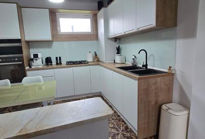 Casă Renovată cu Grădină | 227 mp | 3 Terase | 3 Dormitoare | Milcov - 45