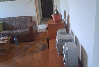 Vanzare 3 camere Giulesti-Crangasi 74mp, 1964 reabilitat, necesita renovare - 2