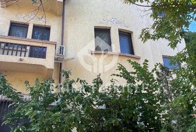 De inchiriat Vilă, 4 camere, 3 dormitoare, Curte /grădină, Herăstrău- Primaverii - 14