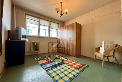 Apartament cu 3 camere circular în Drumul Taberei