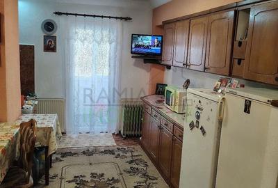 Apartament 3 camere decomandat, etaj 1, 2 balcoane și garaj – Râșnov - 2