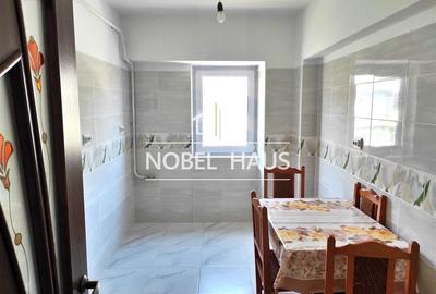 Apartament cu 3 camere decomandat în Sud
