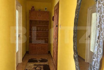 Apartament 3 camere, 56 mp, zona Micro 3 - 1