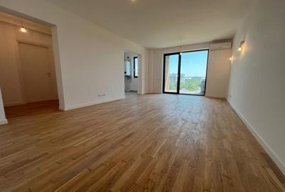 Apartament cu 3 camere semidecomandat în Sisești