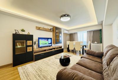 Apartament cu 4 camere decomandat, mobilat în Decebal