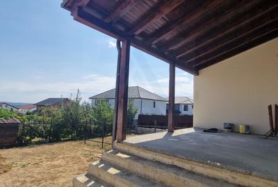 Duplex cu 4 camere în Sud-Est