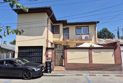 Casă individuală cu 4 camere în Central