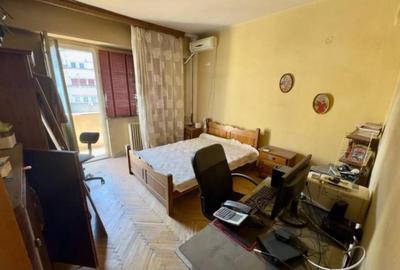 Apartament 4 camere Vasile Lascar comision 0 - 9
