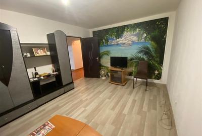 Apartament cu 3 camere decomandat în Tomis Nord