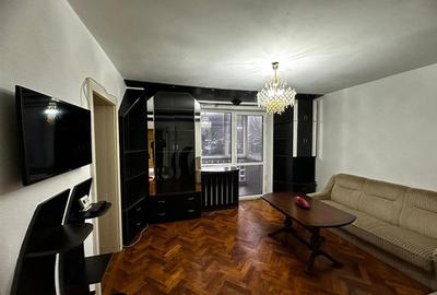 Apartament cu 2 camere semidecomandat în Centrul Civic