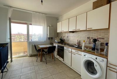 Apartament cu 2 camere decomandat în Dâmbovița