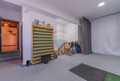 Proprietate exclusivista de vanzare: 2 case | 9 camere | 2000 mp teren - 18