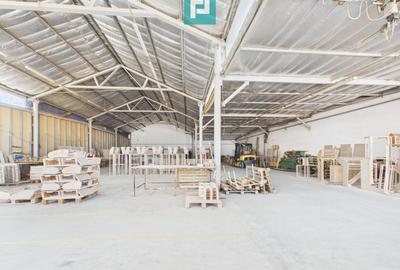 Spațiu industrial, în Poltur