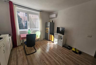 Garsoniera Complex Studentesc cladire noua - loc de parcare !! - 2