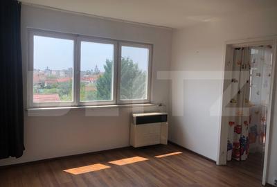 Apartament cu 2 camere nedecomandat, mobilat în 14 Mai