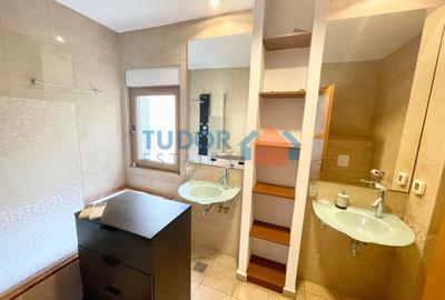 Vila superba cu 5 dormitoare de vazare in complex cu piscina - 16