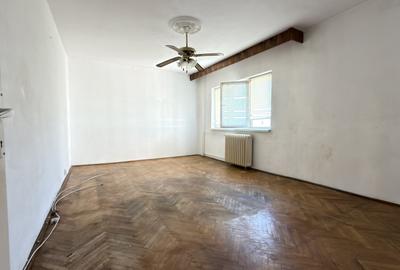 Apartament cu 2 camere decomandat în Soarelui