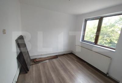 Apartament cu 2 camere semidecomandat în Decebal