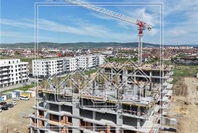Apartament cu 3 camere decomandat în Exterior Vest