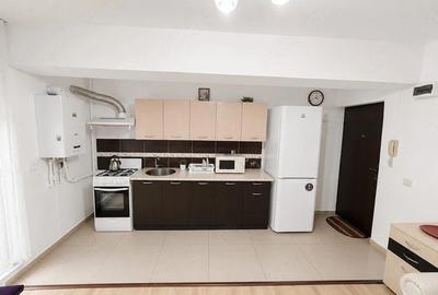 Apartament cu 2 camere decomandat în Berceni