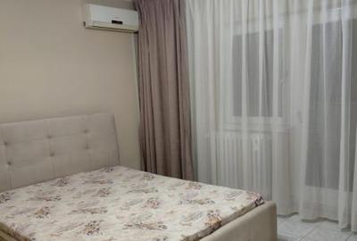 Apartament cu 3 camere decomandat în Nerva Traian