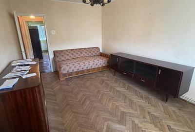 Apartament cu 2 camere decomandat în Marna