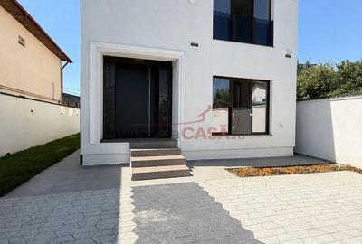 Casă individuală cu 5 camere în Ozana
