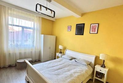 Apartament cu 3 camere decomandat în Domenii