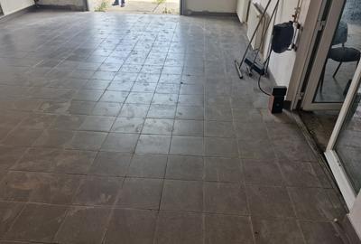 Spatiu  langa Sala Polivalentă - 6