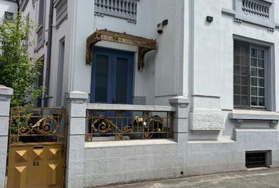Casă individuală cu 9 camere în Dorobanți
