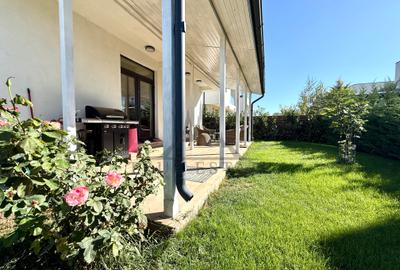 Vila individuala Nzeb, teren de colt, car port si panouri solare 12kw - 1