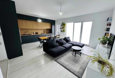 Penthouse cu 4 camere semidecomandat în Iris