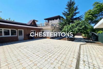 CASA / VILA DE VANZARE – SPATIOASA, RENOVATA, CU TEREN GENEROS SI GARAJ - 1