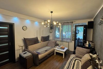 Apartament cu 3 camere semidecomandat, mobilat în Colentina