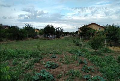 Teren intravilan de 1750 mp, în Cazasu