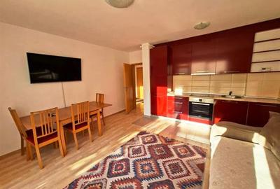 Apartament cu 2 camere decomandat, mobilat în Tractorul