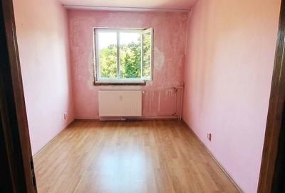 APARTAMENT 3 CAMERE BLOC REABILITAT ZONA LINISTITA GHIRLANDEI - 5